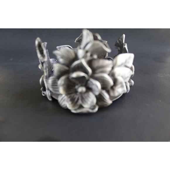 Vintage Pewter Floral Candle Holder 3x4 Ornate Metal Flower Decor - Picture 3 of 10